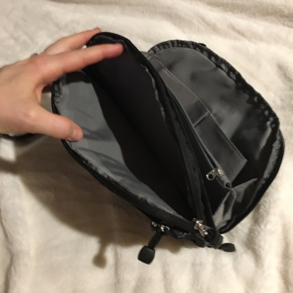 Mini Zip up Messenger - Picture 4 of 4